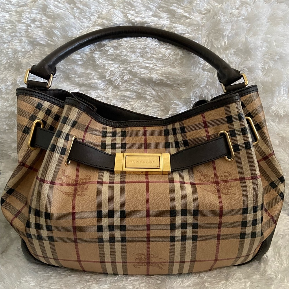 EUC Authentic Burberry Hobo Bag 🔥